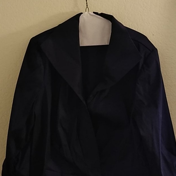 Skirt suit - Picture 5 of 6